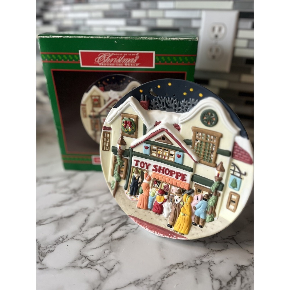Vintage Christmas Around the World Toy Shop Lighted Plate House of Lloyd WORKS